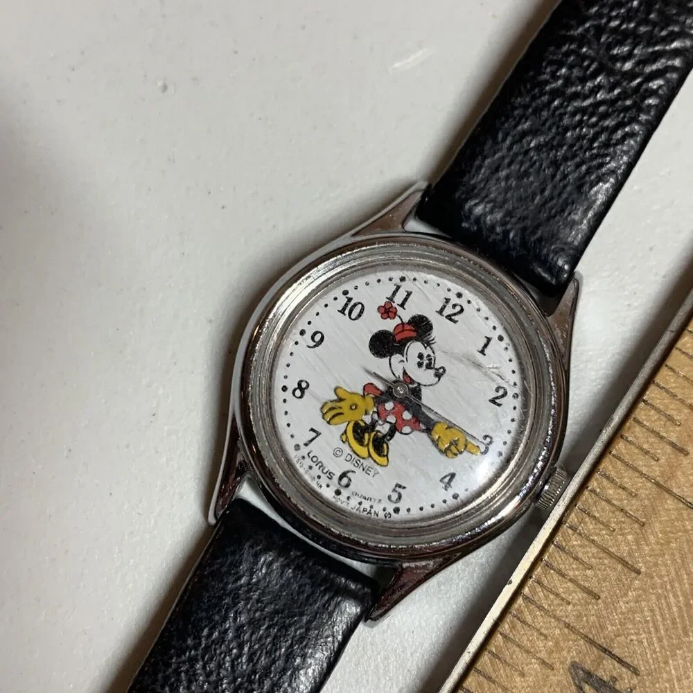 Minnie Mouse Vintage Lorus Disney Watch V515-6080